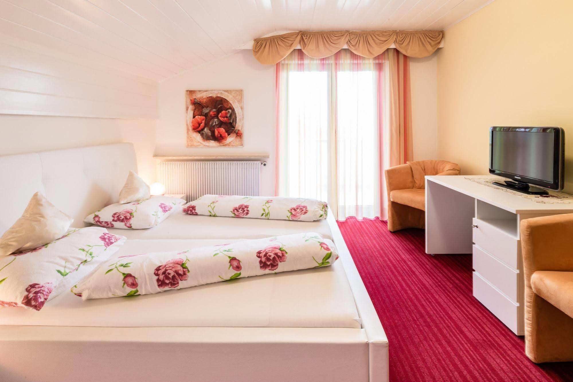 Hotel Gschwangut Lana Extérieur photo